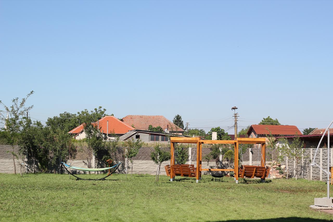 Pensiunea Gradina Verde Becicherecu Mic Екстериор снимка